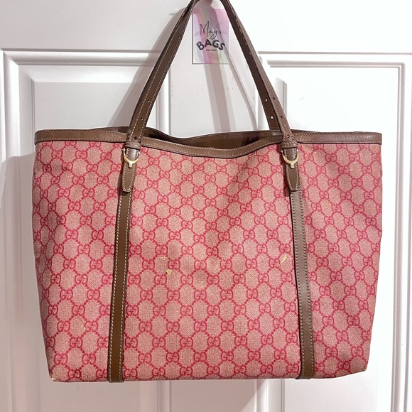 Gucci Handbags - ❤️Gucci: GG Supreme Monogram PVC Leather Red Carryall Tote Bag